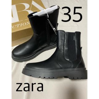 ザラ(ZARA)のZARA ゴム入りトラックソールアンクルブーツ　35(ブーツ)