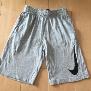 ナイキ(NIKE)のNIKE ナイキ　ハーフパンツ　(パンツ/スパッツ)