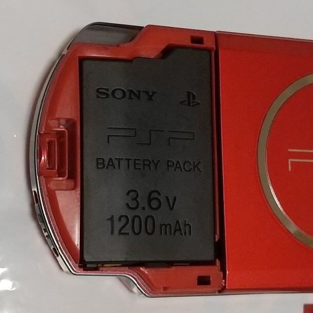 PlayStation Portable(プレイステーションポータブル)のPSP 3000 本体     エンタメ/ホビーのゲームソフト/ゲーム機本体(携帯用ゲーム機本体)の商品写真