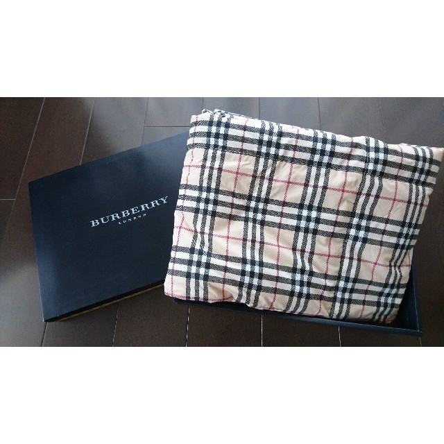 BURBERRY(バーバリー)のBURBERRY ひざ掛け インテリア/住まい/日用品の寝具(毛布)の商品写真