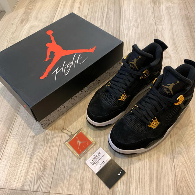 NIKE(ナイキ)のNIKE AIR JORDAN 4 RETRO BLACK GOLD メンズの靴/シューズ(スニーカー)の商品写真