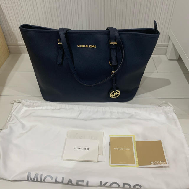 レディースMichael Kors ネイビー　バッグ