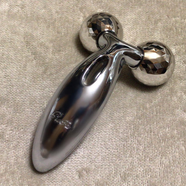 ReFa(リファ)のReFa CARAT リファカラット 正規品 スマホ/家電/カメラの美容/健康(フェイスケア/美顔器)の商品写真