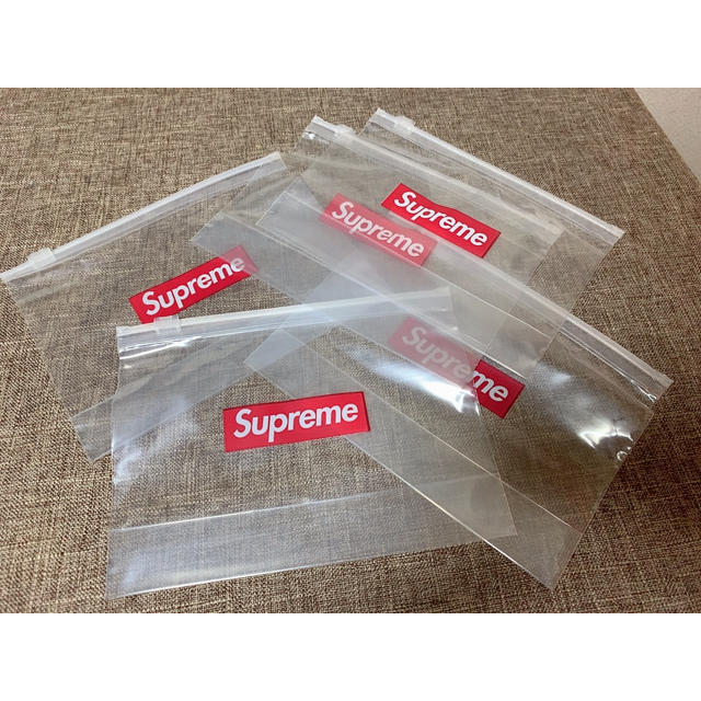 Supreme(シュプリーム)のSupreme Ziploc 5枚 インテリア/住まい/日用品のキッチン/食器(収納/キッチン雑貨)の商品写真