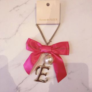 メゾンドフルール(Maison de FLEUR)のメゾンドフルール♡イニシャルチャーム E(チャーム)