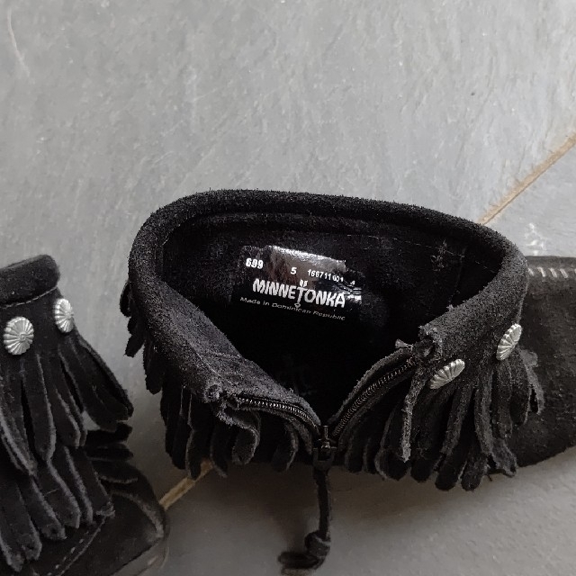 Minnetonka(ミネトンカ)のMINNETONKA size5 21～22cm 黒 レディース キッズ レディースの靴/シューズ(ブーツ)の商品写真