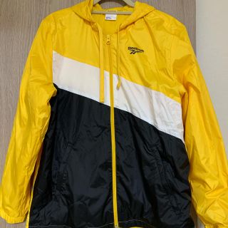 Reebok(ナイロンジャケット ・ イエロー/黄色系)のフリマ Reebok(ナイロンジャケット ・ イエロー/黄色系)のフリマ