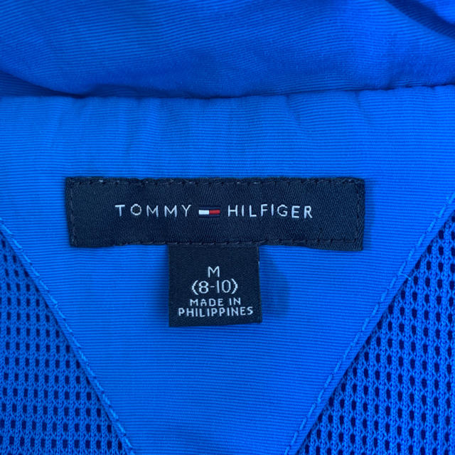 TOMMY HILFIGER(トミーヒルフィガー)のトミーヒルフィガー防寒ジャンパー　Mサイズ（8〜10歳） キッズ/ベビー/マタニティのキッズ服男の子用(90cm~)(ジャケット/上着)の商品写真