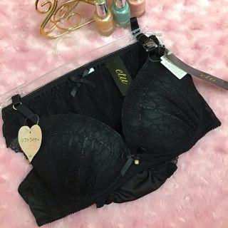 【新品】D70M☆sexy黒☆ ブラショーセット♡ 下着　freesia17(ブラ&ショーツセット)