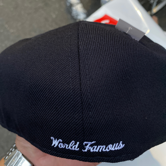 World Famous Box Logo New Era 71/2 2