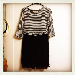 ドットアンドストライプスチャイルドウーマン(Dot&Stripes CHILDWOMAN)のスカラップボーダーワンピース(ひざ丈ワンピース)