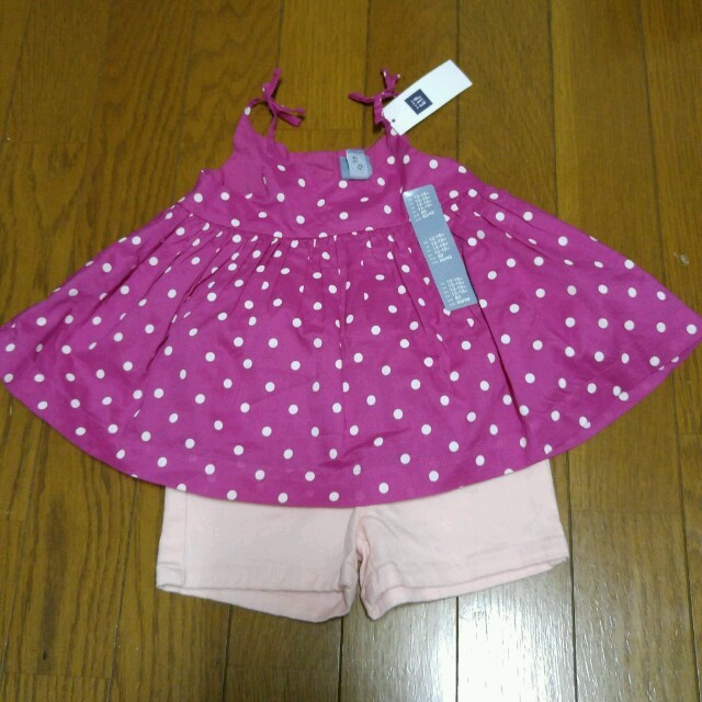 babyGAP(ベビーギャップ)の新品　2セット80 キッズ/ベビー/マタニティのベビー服(~85cm)(タンクトップ/キャミソール)の商品写真