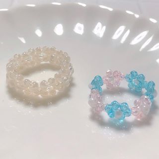 ホワイト　ピンクブルー　ビーズリング　비즈반지　ハンドメイド(リング)