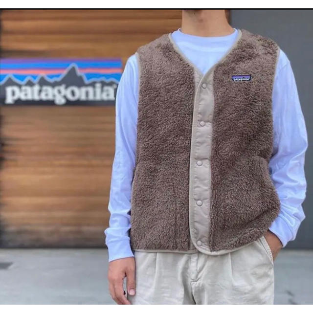 patagonia(パタゴニア)の【新品未使用タグ付】パタゴニア ロスガトスベスト メンズ M 茶 25927 メンズのトップス(ベスト)の商品写真