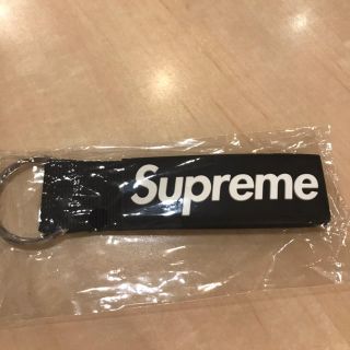 シュプリーム(Supreme)のSupreme Webbing Keychainキーチェーン　ブラック(キーホルダー)