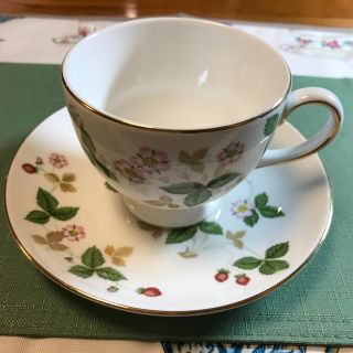 ウェッジウッド(WEDGWOOD)のWedgwood   ワイルドストロベリー  カップ＆ソーサー(食器)