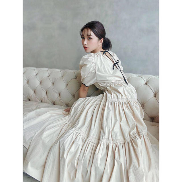 販売ページ ♡ リボンポイントギャザーワンピース ivory レディース
