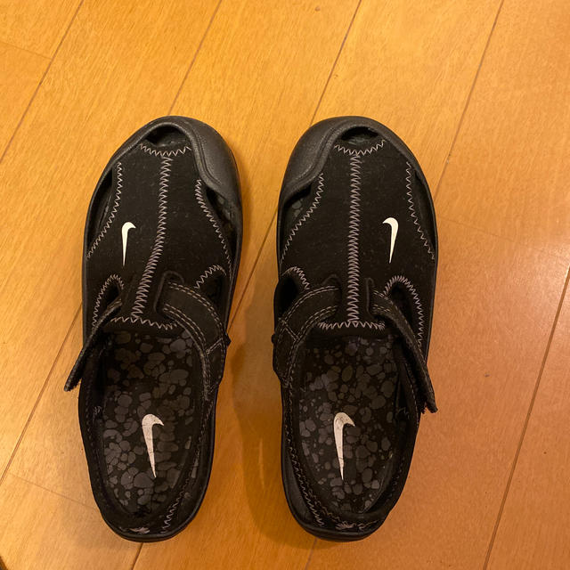 NIKE(ナイキ)の夏サンダル　水陸両用　キッズ　 キッズ/ベビー/マタニティのキッズ靴/シューズ(15cm~)(サンダル)の商品写真