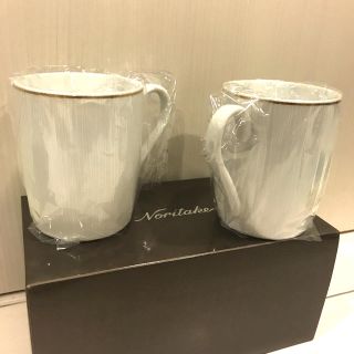 ノリタケ(Noritake)のノリタケ　ペアマグカップ　未使用(グラス/カップ)