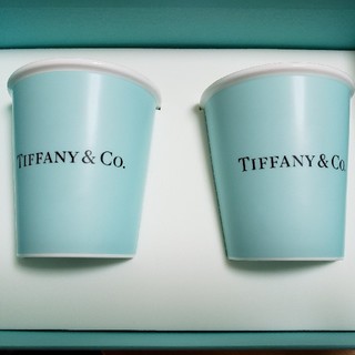 ティファニー(Tiffany & Co.)の【新品】ボーンチャイナ製のカップ（２個セット）(グラス/カップ)
