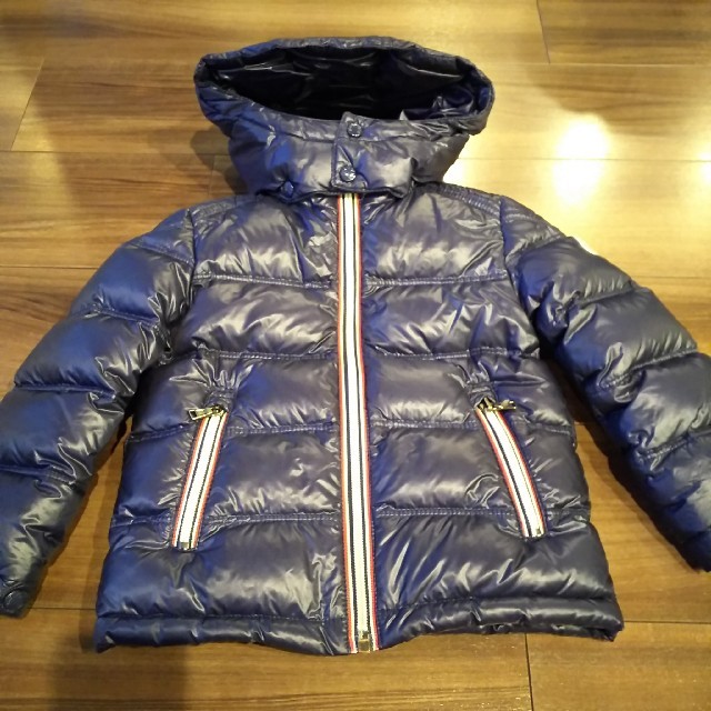 MONCLER(モンクレール)のMONCLERモンクレールキッズ☆2歳92cm キッズ/ベビー/マタニティのキッズ服男の子用(90cm~)(ジャケット/上着)の商品写真