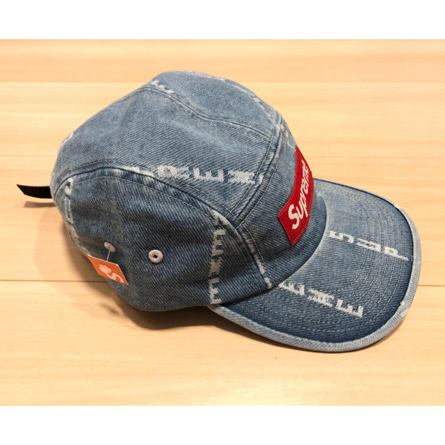 Supreme(シュプリーム)のLogo Stripe Jacquard Denim Camp Cap メンズの帽子(キャップ)の商品写真