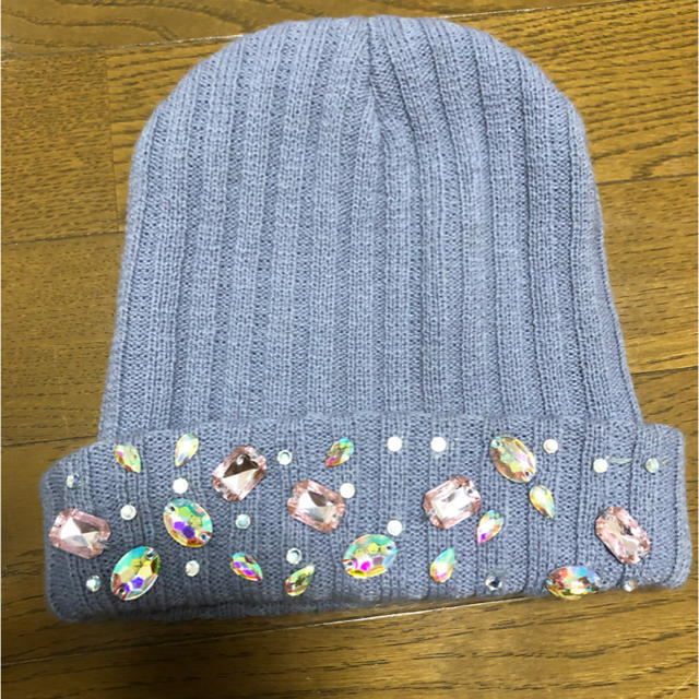 【値下げ】ビジュー付ニット帽 レディースの帽子(ニット帽/ビーニー)の商品写真