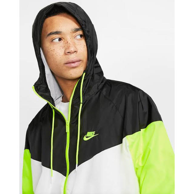 新品タグ付き nike ウインドランナー 白黒 サイズ XL - ナイロンジャケット