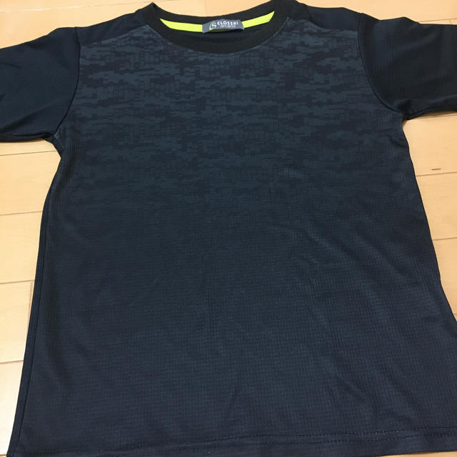 CLOSSI  キッズスポーツTシャツ　キッズスポーツウェア　サッカー　吸汗速乾 キッズ/ベビー/マタニティのキッズ服男の子用(90cm~)(Tシャツ/カットソー)の商品写真