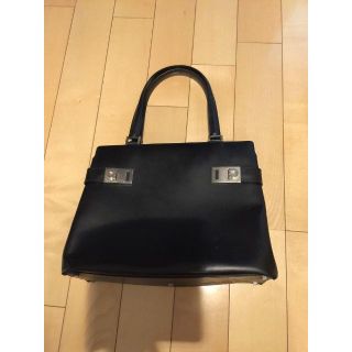 フェラガモ(Ferragamo)の最終値下フェラガモ ガンチーニセミ ショルダーバッグ本物(ショルダーバッグ)