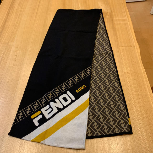 FENDI✖️FILA マフラー