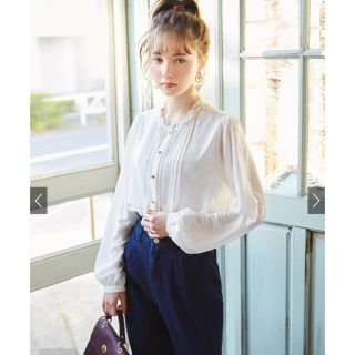 グレイル(GRL)の【試着のみ美品】フリルネックレースブラウス(シャツ/ブラウス(長袖/七分))