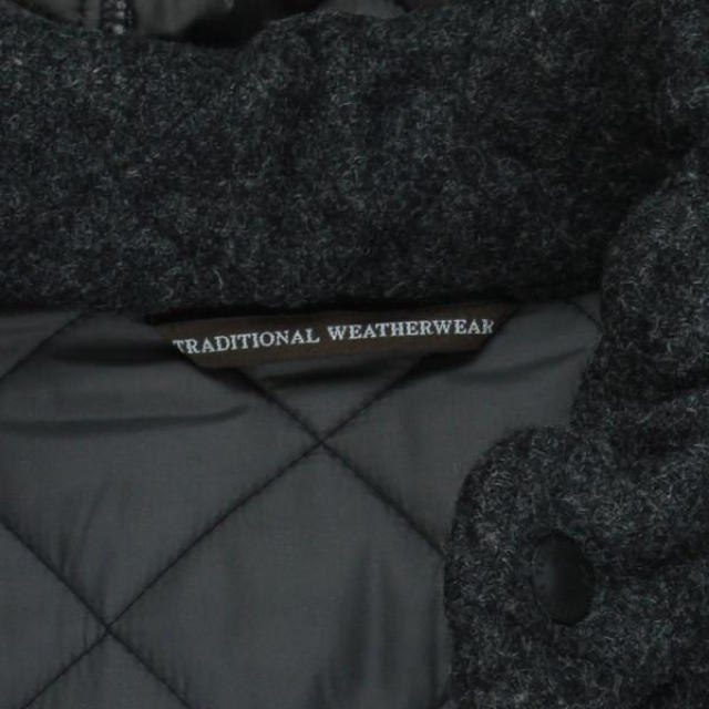 トラディショナルウェザーウェア　キルティングジャケット　コート　フード脱着可能 メンズのジャケット/アウター(ダウンジャケット)の商品写真