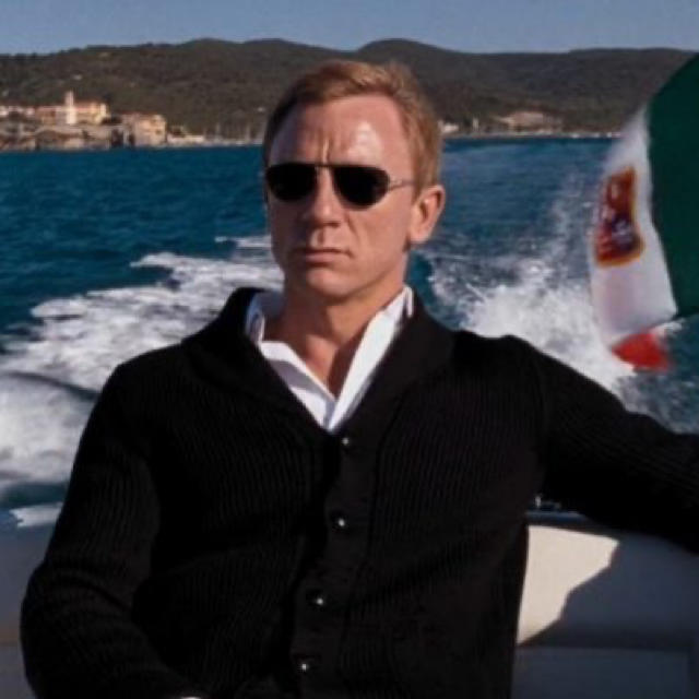 007 慰めの報酬　ダニエルクレイグ着用モデル　Tom Ford ニット　LL | フリマアプリ ラクマ