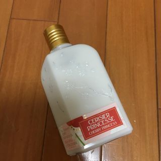 ロクシタン(L'OCCITANE)のロクシタン♡ボディミルク(ボディローション/ミルク)