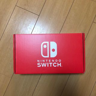 ニンテンドースイッチ(Nintendo Switch)の中古　任天堂Switch 2017年5月購入(Joy-Conの色変更可能)(家庭用ゲーム機本体)