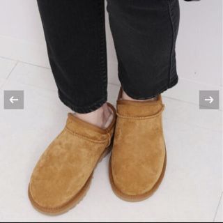 フレームワーク(FRAMeWORK)の新品！FRAMeWORK UGG CLASSIC SLIPPER キャメル 6 (スリッポン/モカシン)