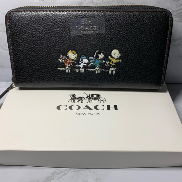 COACH(コーチ)の【フォロー割10%】 COACH×PEANUTS スヌーピー スケート レディースのファッション小物(財布)の商品写真