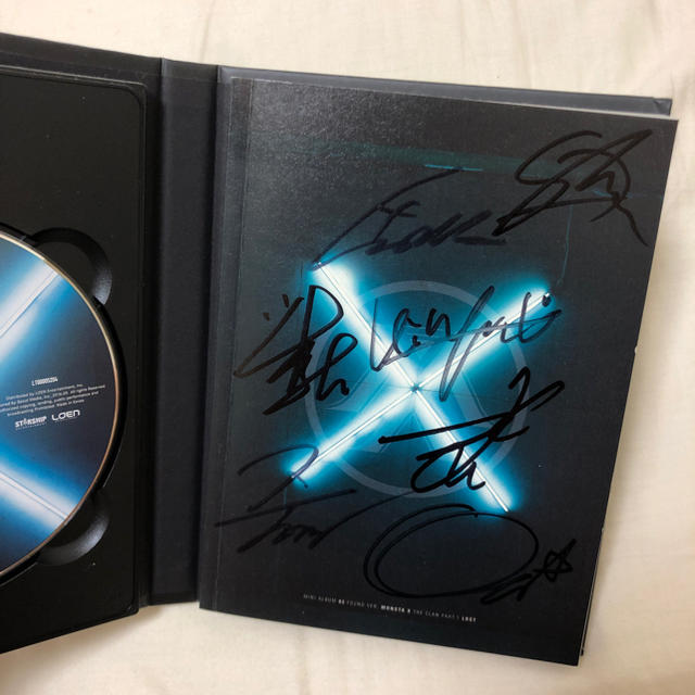 サイン入りアルバム エンタメ/ホビーのCD(K-POP/アジア)の商品写真