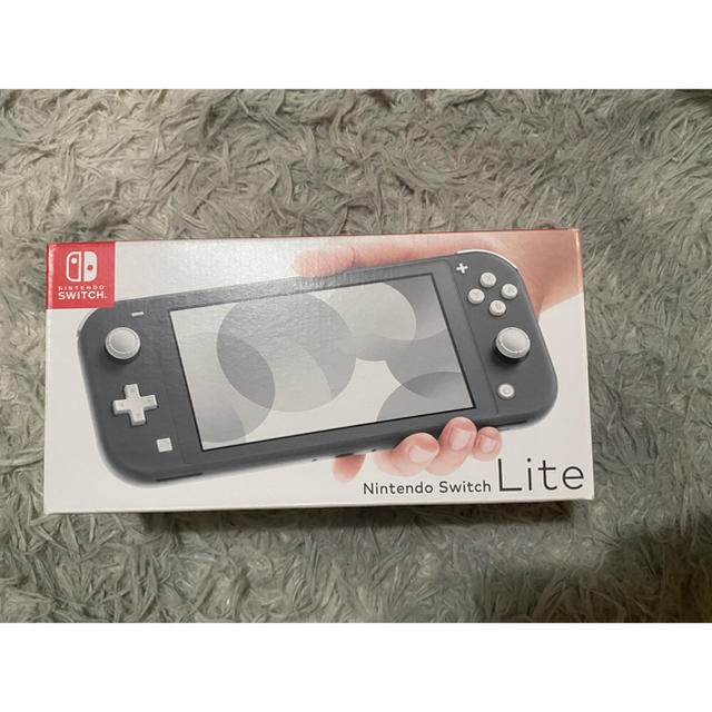 任天堂(ニンテンドウ)のNintendo Switch light エンタメ/ホビーのゲームソフト/ゲーム機本体(家庭用ゲーム機本体)の商品写真