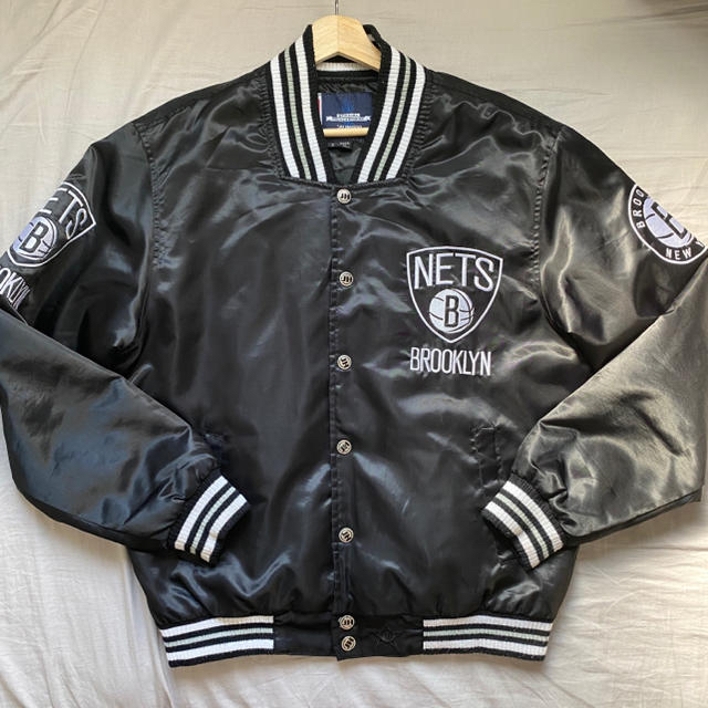 MITCHELL & NESS(ミッチェルアンドネス)のBrooklyn nets ナイロンジャケット メンズのジャケット/アウター(ナイロンジャケット)の商品写真