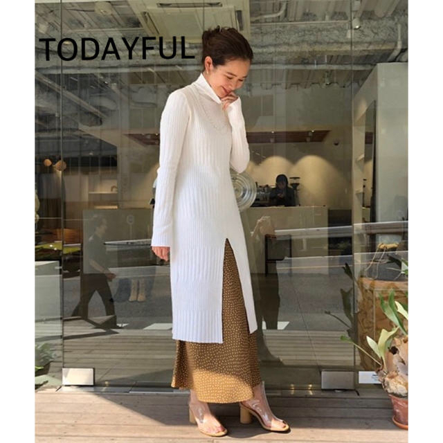 TODAYFUL(トゥデイフル)のオシャレ♪TODAYFUL スリットリブニットワンピース タートル トゥデイフル レディースのワンピース(ロングワンピース/マキシワンピース)の商品写真