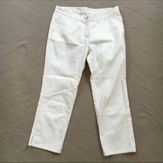 ビームス(BEAMS)の美品 ビームス ホワイトパンツ(カジュアルパンツ)