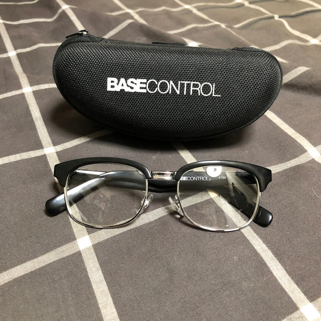 BASE CONTROL(ベースコントロール)のBASECONTOROL 伊達メガネ ウェリントンブロウ タイプ メンズのファッション小物(サングラス/メガネ)の商品写真