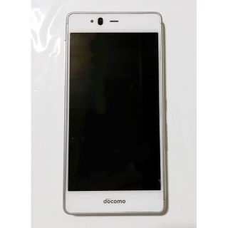 フジツウ(富士通)のarrows SV F-03H ホワイト 白 docomo 富士通(スマートフォン本体)