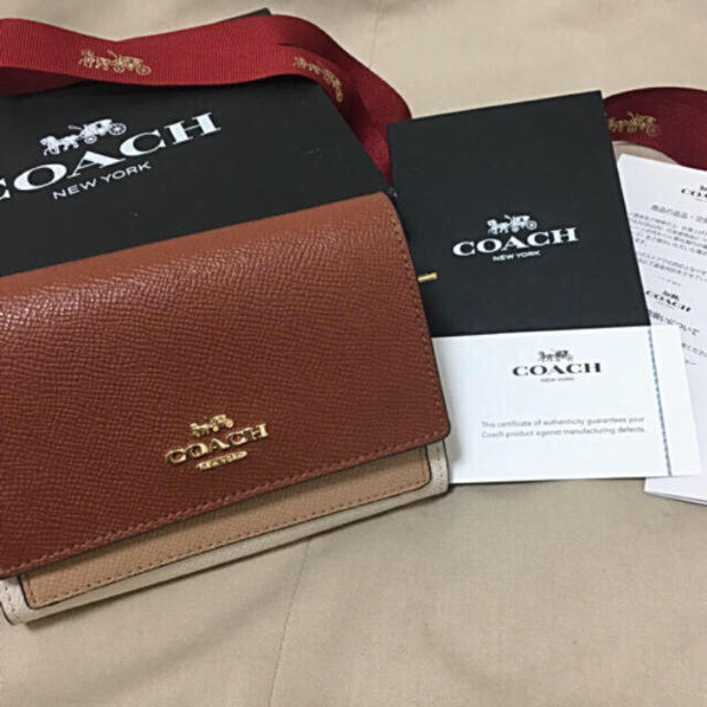 COACH 二つ折り財布　ミディアムフラップウォレット