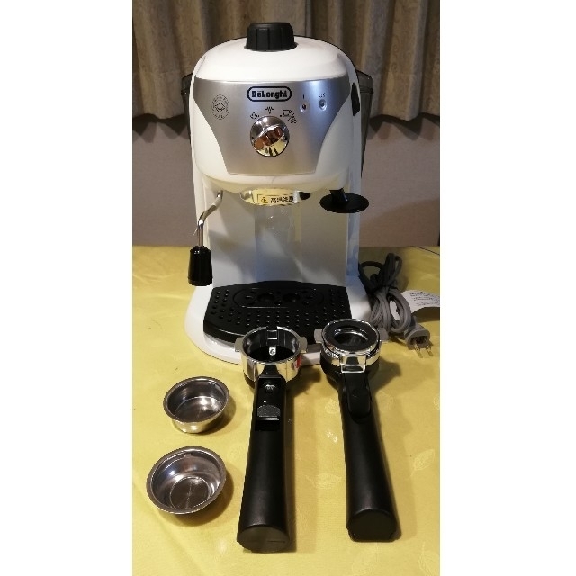 DeLonghi デロンギ エスプレッソ・カプチーノメーカー EC221W ...