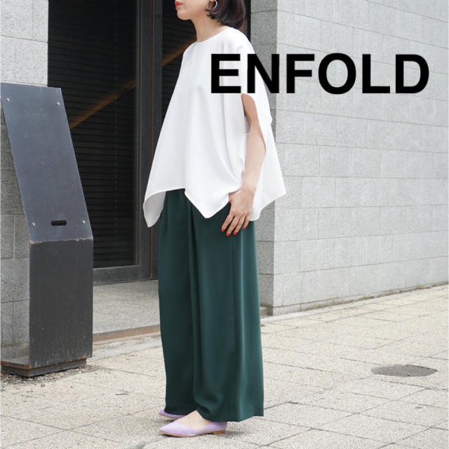 ENFOLD(エンフォルド)の美品★ENFOLD ツイルストレッチランダムヘムトップス レディースのトップス(シャツ/ブラウス(半袖/袖なし))の商品写真