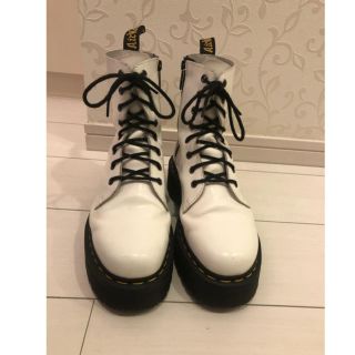 ドクターマーチン(Dr.Martens)のdr.martens jadon boots White 8ホール　26cm (ブーツ)