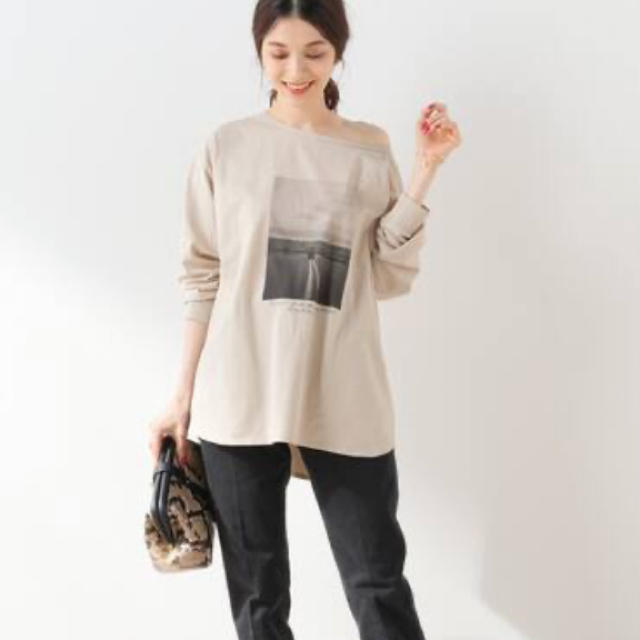 Spick & Span  フォトロングTシャツ　ベージュ 1